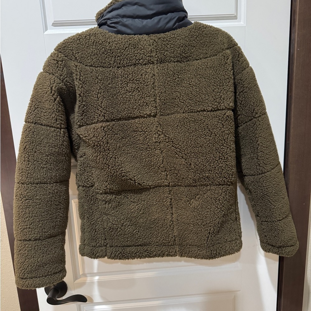 Columbia Women's Cozy Lodge Baffled Sherpa Fleece - Picture 8 of 8